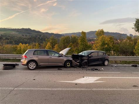 incidente montecchio emilia oggi|Montecchio Emilia, scontro frontale tra due auto. Due feriti